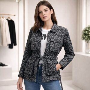 NWT Levi’s Hidden Full Zip & Snap Denim Jacket 4 Snap‎ Pockets Tie Belt SMALL